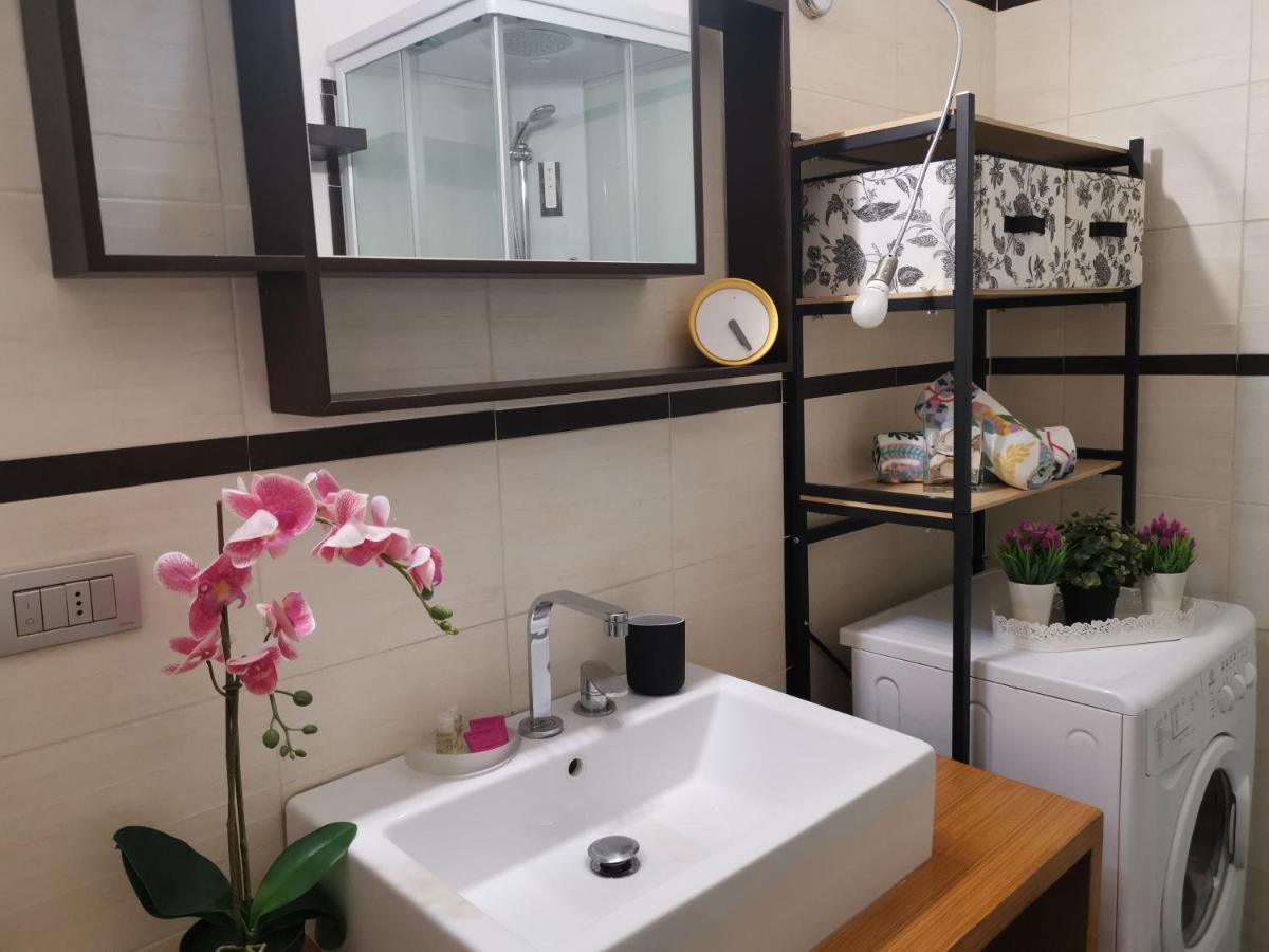 Bnbook Trilo Mind Rho Trilocale Con 2 Camere E 2 Bagni Εξωτερικό φωτογραφία